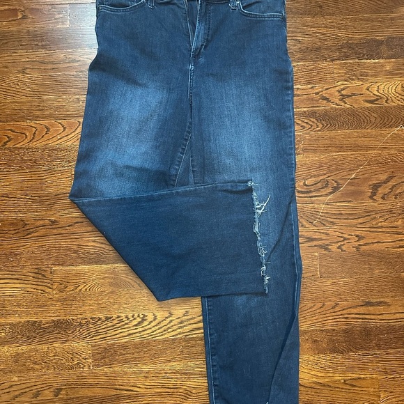 Women’s Lauren Conrad Dark Blue Wide Leg Jeans with Raw Hem size 14 - Picture 1 of 5